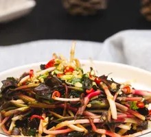 Stir-Fried Houttuynia Herb