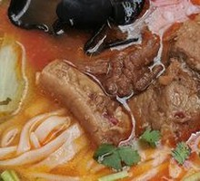 Premium Homemade Tomato Beef Shank Noodles
