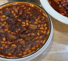 Stewed Pig Trotters with Soybeans