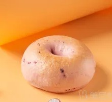 Rose Blueberry Bagel