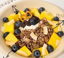 Berry Mango Crispy Yogurt Bowl