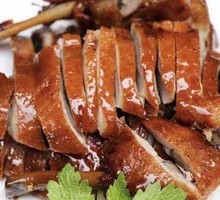 Le Shan Sweet Skin Duck with Duck Leg