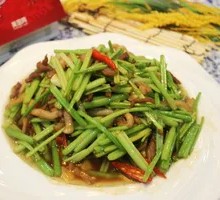 Celery and Shredded Pork