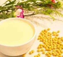 Stone-ground Soy Milk