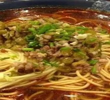 Minced Pork and Green Bean Noodles