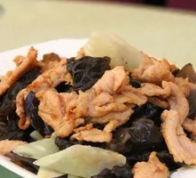 Pork Slices with Bamboo Shoots and Wood Ear Mushrooms