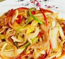 洋葱肉丝盖饭