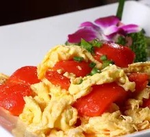 Scrambled Eggs with Tomato