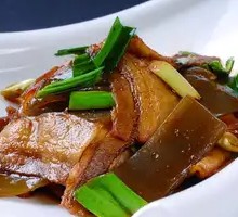 Stewed Sweet Potato Skin with Pork