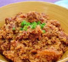 Steamed Pork with Rice Flour