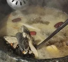 Goji Mushroom and Chicken Stew