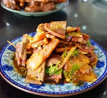 Tossed Pig's Head Meat