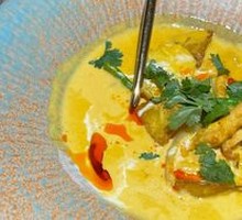Yellow Curry Pineapple Chicken
