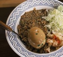 鹿儿岛风味流心蛋配牛肉饭
