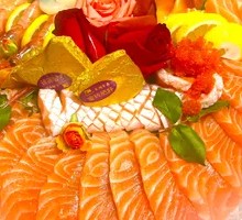 Salmon, Sweet Shrimp, and Seasonal Seafood Platter with Arctic Abalone