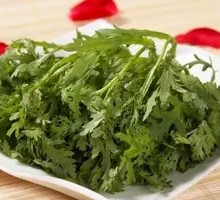 Chinese chrysanthemum greens