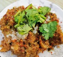 Steamed Pork Intestines with Rice Flour