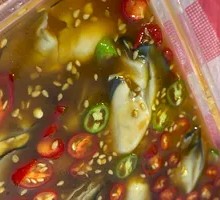 Spicy Sauce Marinated Lushan Oysters