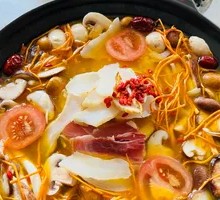 Hearty Tianma Ham Chicken Stew