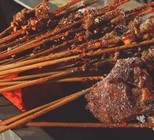 Grilled Spare Ribs and Sausage