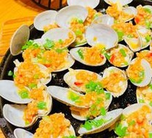 Iron Plate Grilled Clams