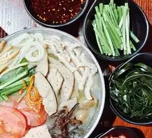 Three Delicacies Rice Noodles