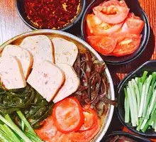 Tomato Luncheon Meat Rice Noodles