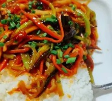 Fish-Flavored Shredded Pork Rice Bowl