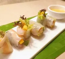 Mango Shrimp Spring Rolls