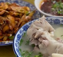 Signature Pig Trotter Soup