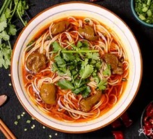 Sour Cabbage Beef Rice Noodles