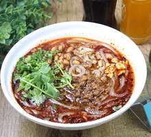 Spicy Dan Dan Noodles with Pork Sauce