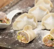 Black Pork Cucumber Shrimp Dumplings