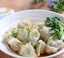 Sichuan-style Dumplings with Medium Spiciness