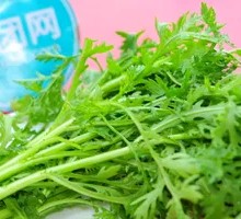 Chinese chrysanthemum greens