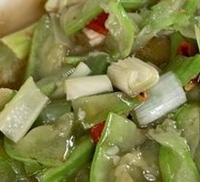 Stir-Fried Loofah