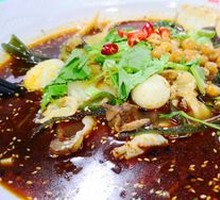 Signature Single-Portion Meat and Vegetable Hot Pot