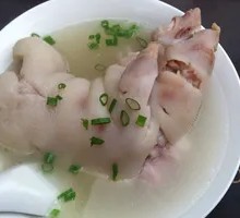 Liu's Pig Trotter