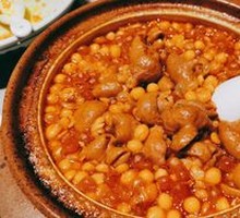 Stewed Pig Intestines with Peas