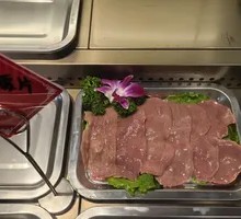 Sliced Pork Kidney with Big Knife