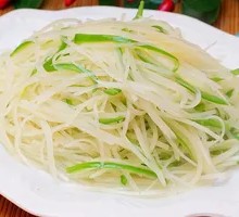 Sliced Potatoes with Green Pepper