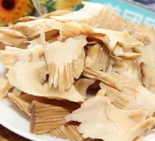 Braised Beef and Bamboo Shoot Noodles
