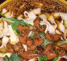 Braised Pork Intestines Knife-Sliced Noodles