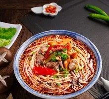 Sichuan-style Pepper Chicken Offal Noodles