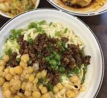 Spicy Broad Noodles with Pea Paste