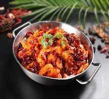 Spicy Stir-Fried Shrimp in Dry Pot