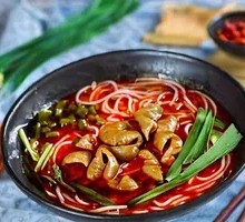 Braised Intestine Rice Noodles