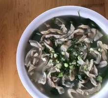 Spicy Intestine with Dipping Sauce