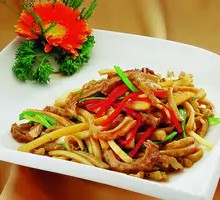 Ginger-Flavored Pig's Trotter Strips