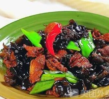 Wood Ear Mushroom and Pork Slices